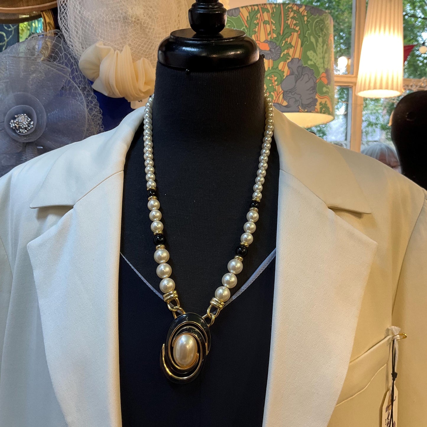 Vintage 1980s NAPIER Faux Pearl Statement Beaded Necklace