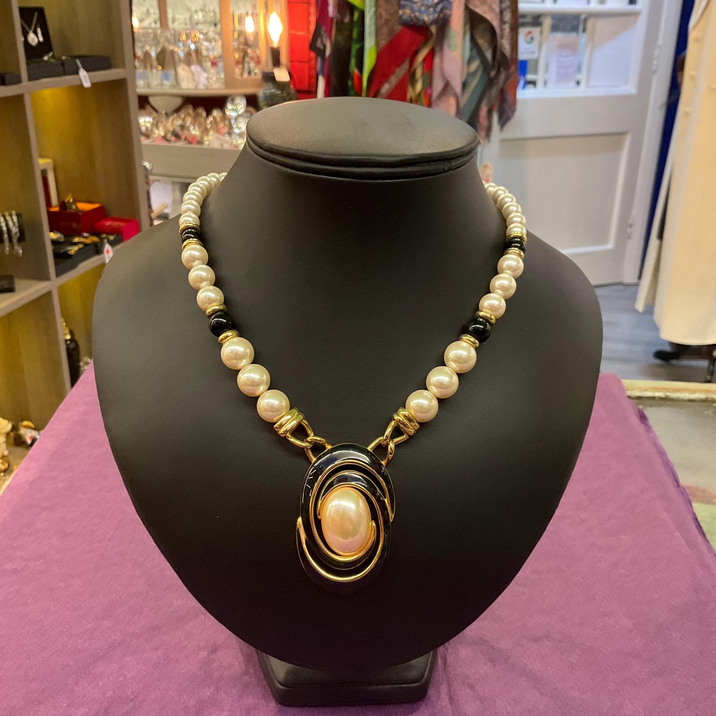 Vintage 1980s NAPIER Faux Pearl Statement Beaded Necklace