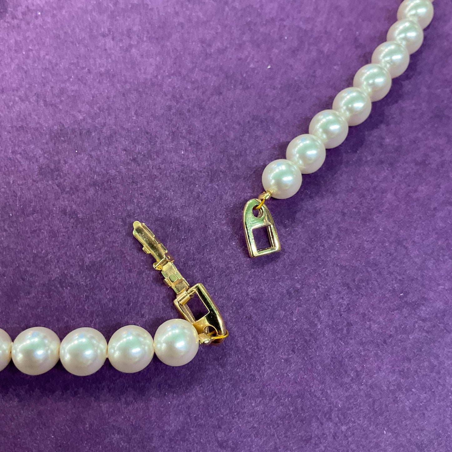 Vintage 1980s NAPIER Faux Pearl Statement Beaded Necklace