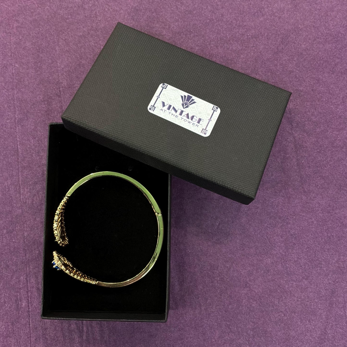Vintage 1980s Gold Tone Peacock Feather Hinged Bangle