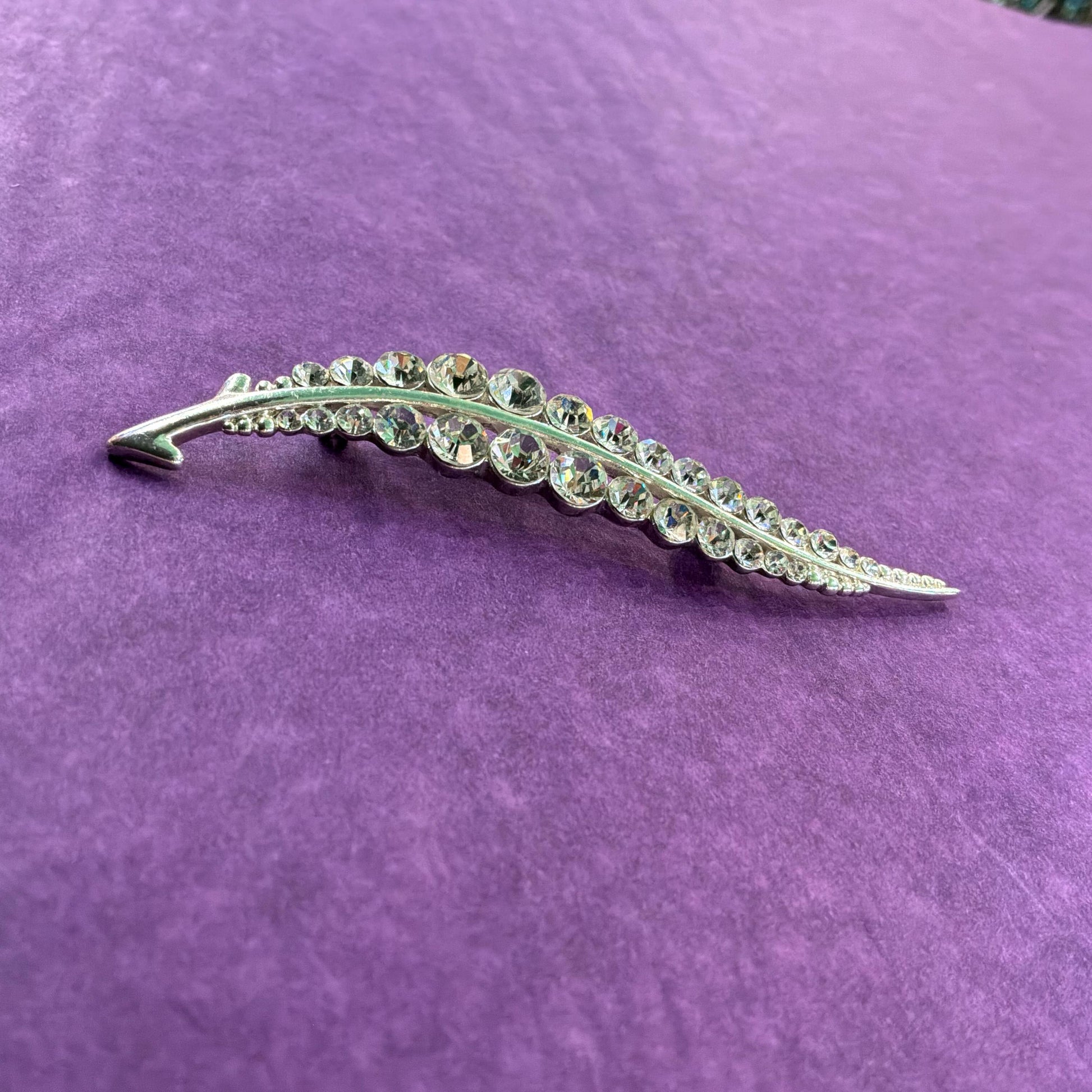 Vintage Midcentury Crystal Leaf Brooch in Silver Tone Metal