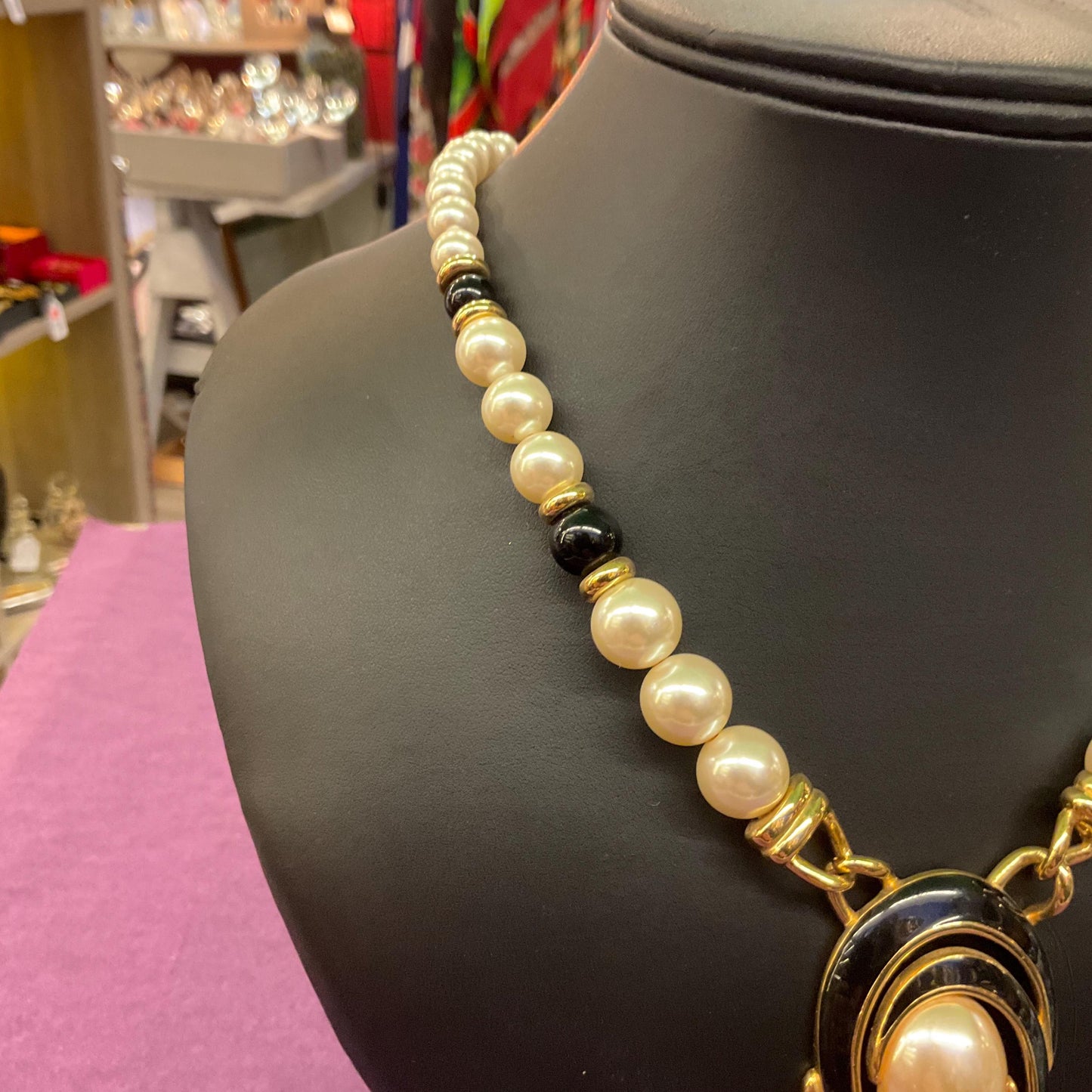 Vintage 1980s NAPIER Faux Pearl Statement Beaded Necklace