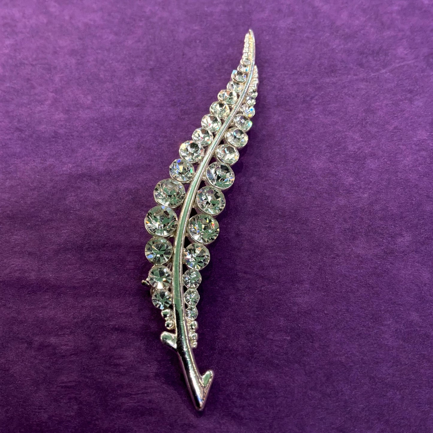 Vintage Midcentury Crystal Leaf Brooch in Silver Tone Metal