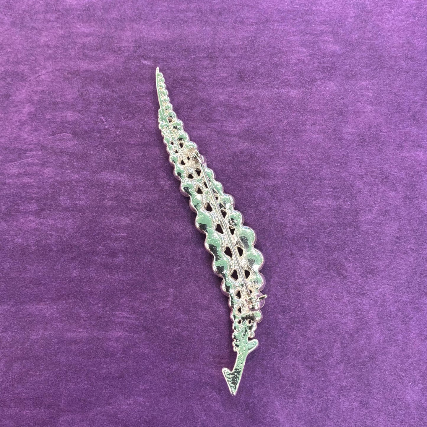 Vintage Midcentury Crystal Leaf Brooch in Silver Tone Metal