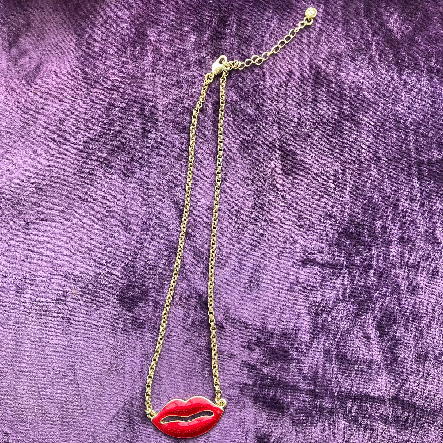 Vintage butler and Wilson enamel ‘Lips’ Necklace, Bracelet and Earrings Set