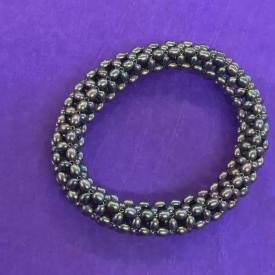 Vintage Fresh Water Pearl Large Dark Peacock/Petrol Tone Chinky Elasticated ‘Popcorn’ Bracelet
