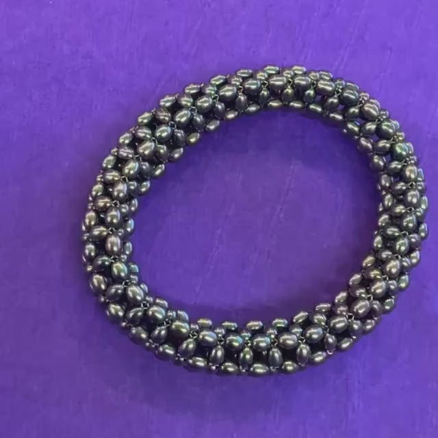 Vintage Fresh Water Pearl Large Dark Peacock/Petrol Tone Chinky Elasticated ‘Popcorn’ Bracelet