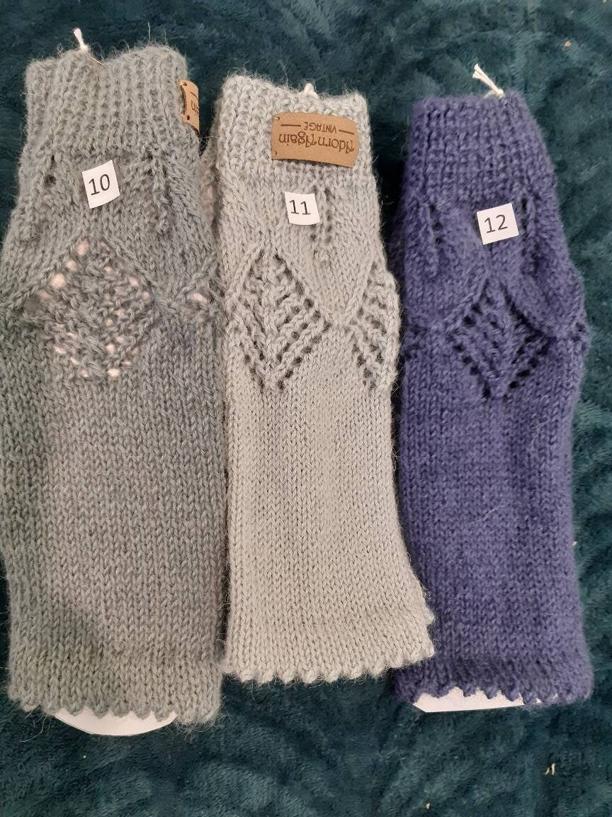 Hand knitted Alpaca yarn ‘Clarice’ wristwarmers