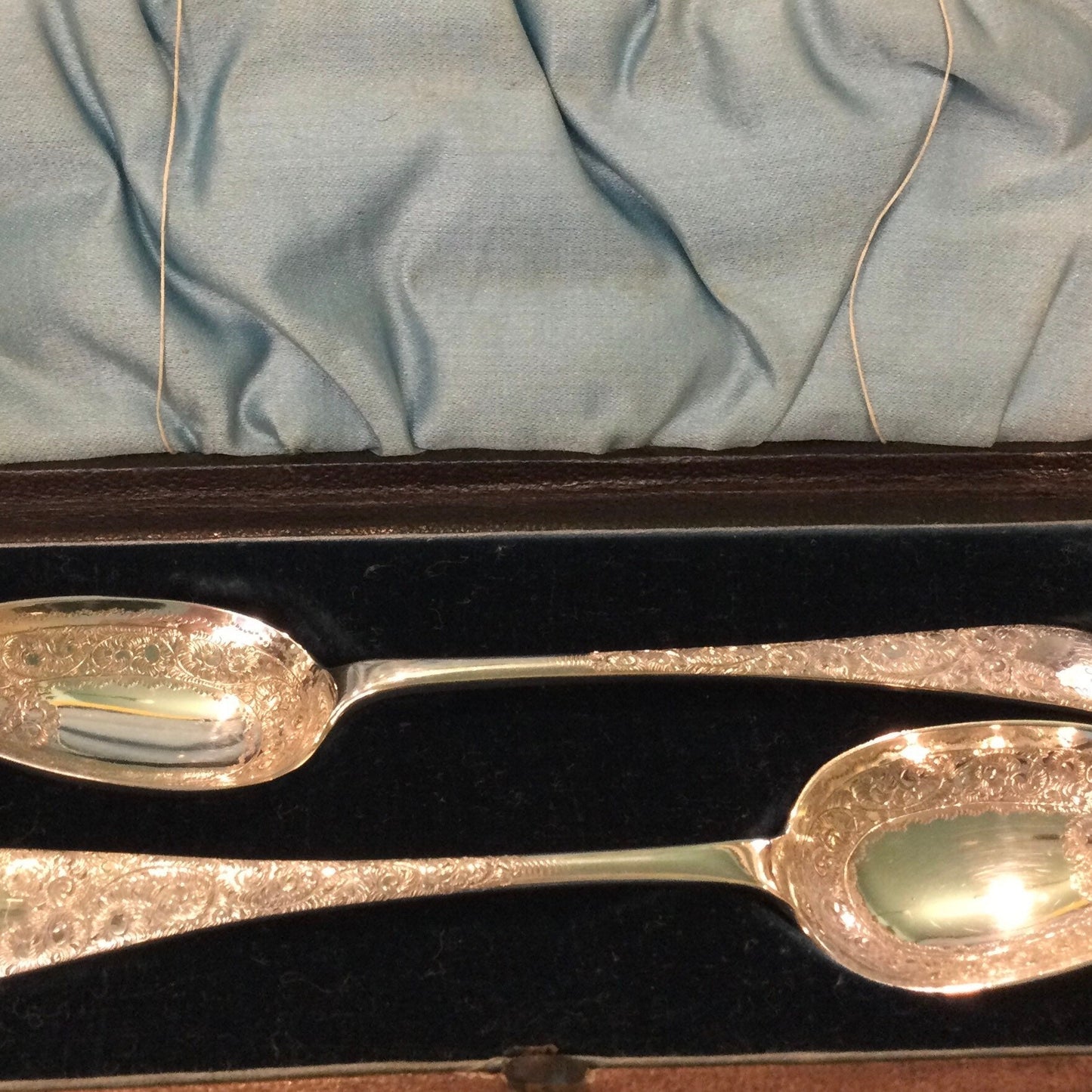 Vintage boxed set of 2 engraved silver plated preserve spoons