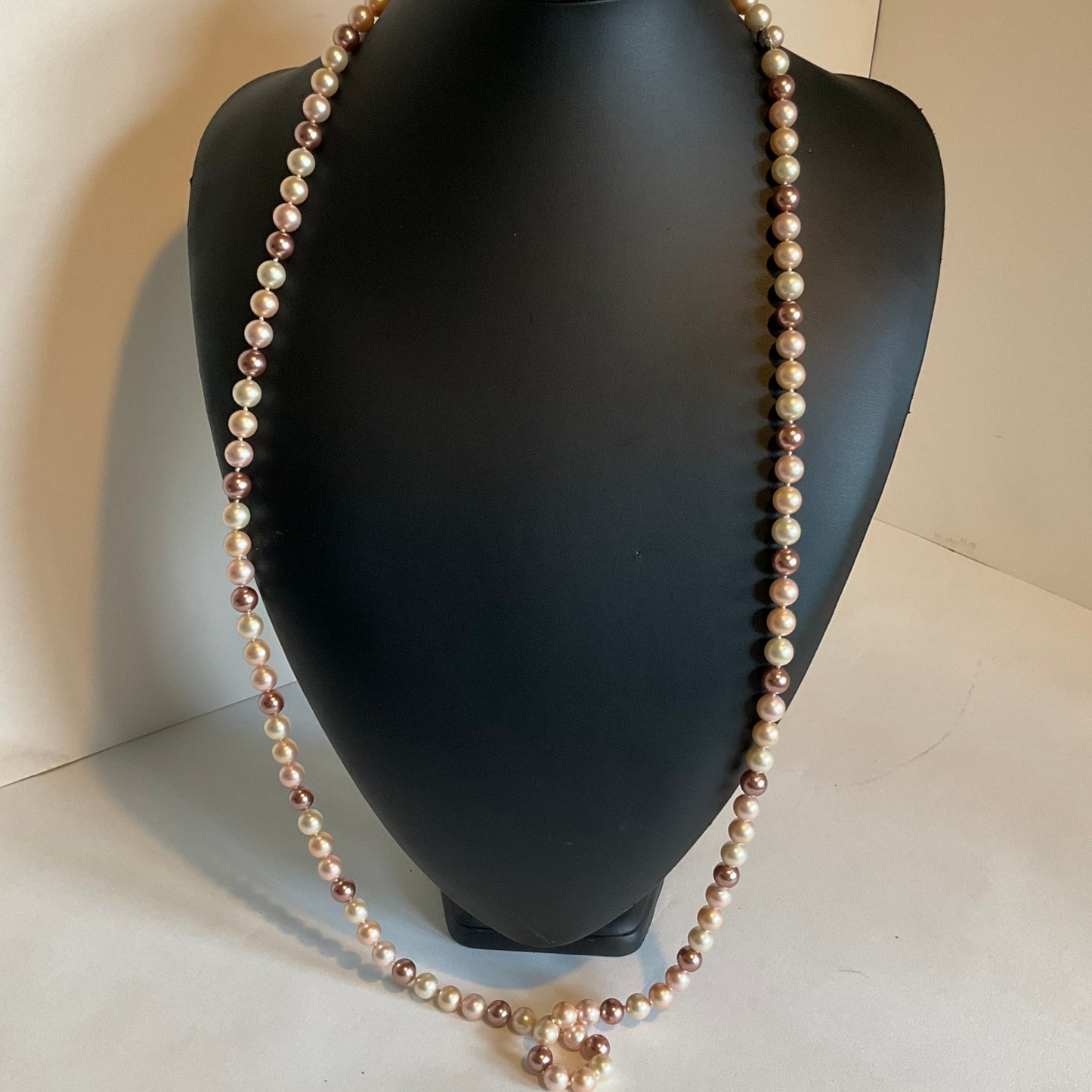 Vintage Pink Flapper Faux Pearl Necklace