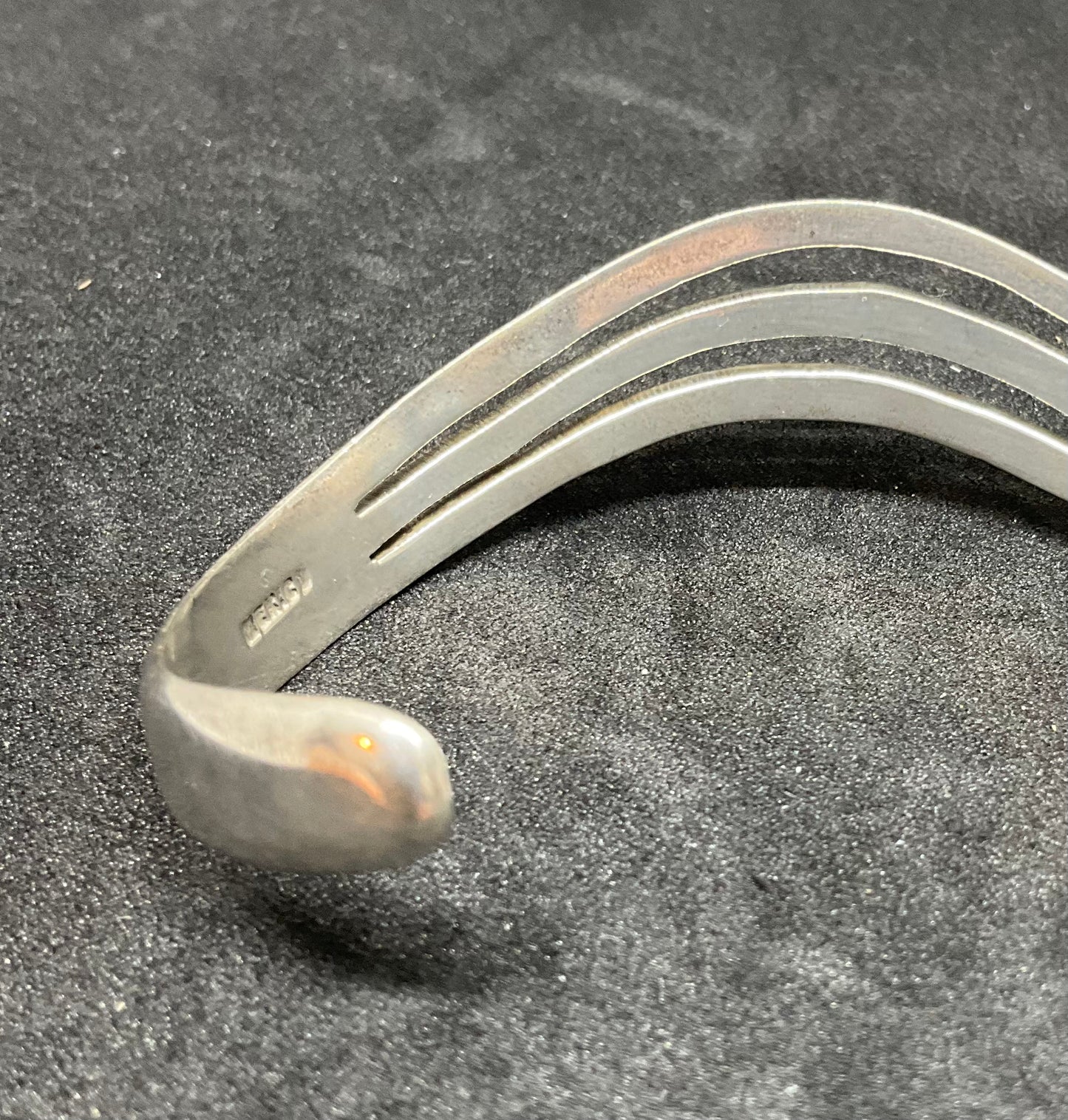 Vintage Silver Wave Bangle