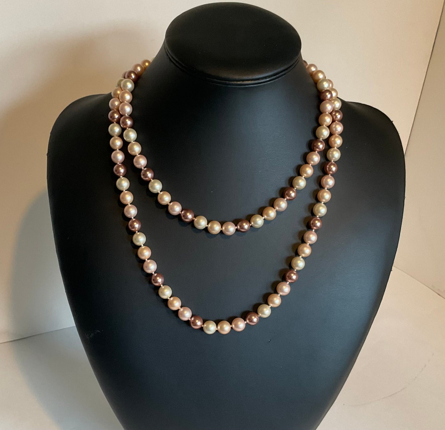 Vintage Pink Flapper Faux Pearl Necklace